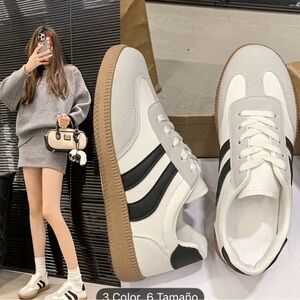 Women's Casual Sneakers - White and Black